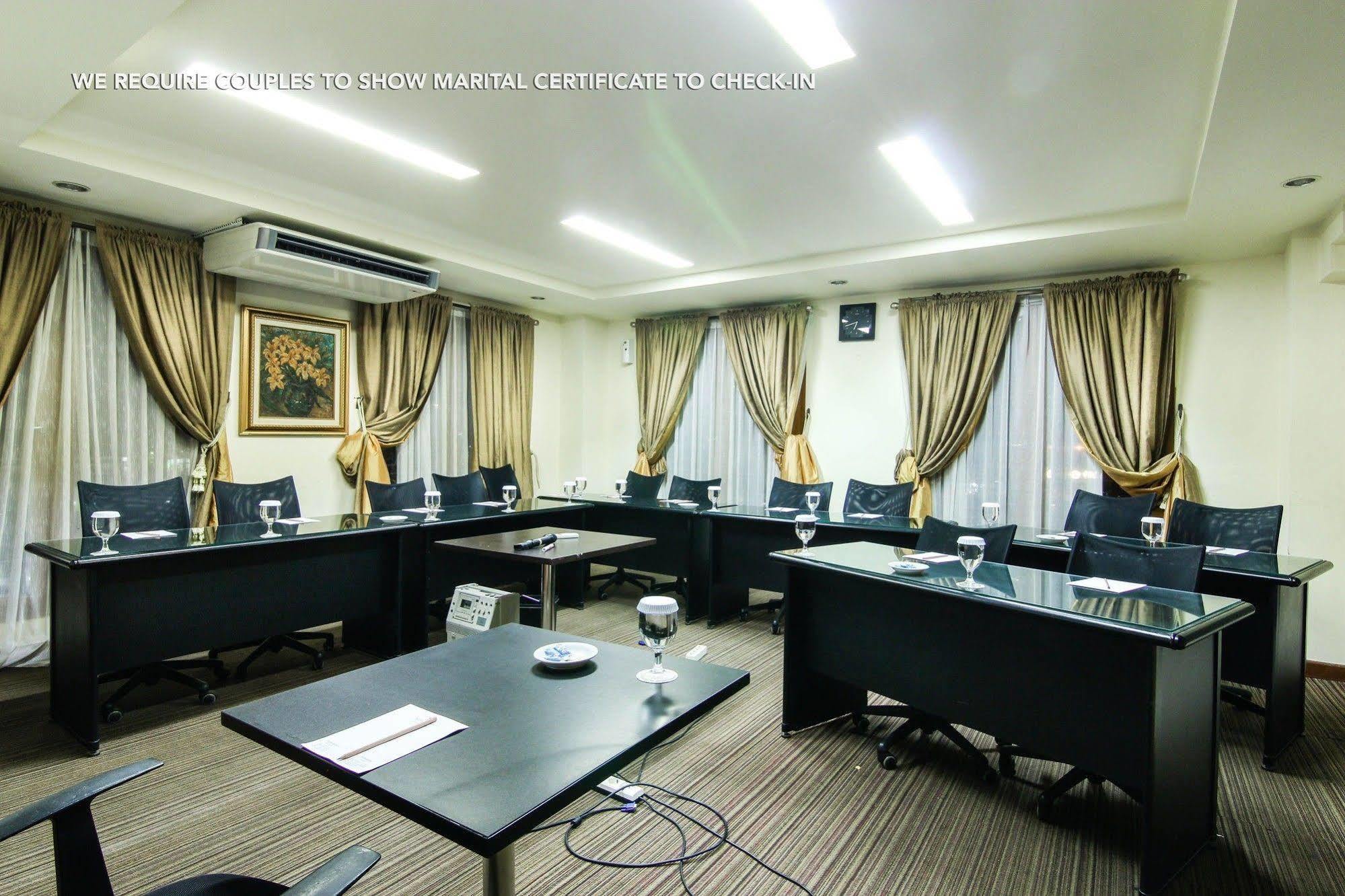 Zen Premium Menteng Syariah Jakarta Luaran gambar